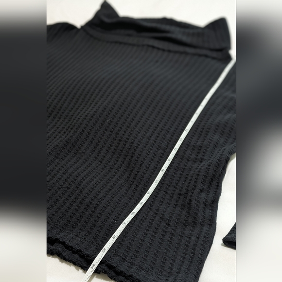 NWT Free People Juicy mock neck split back - Picture 7 of 12